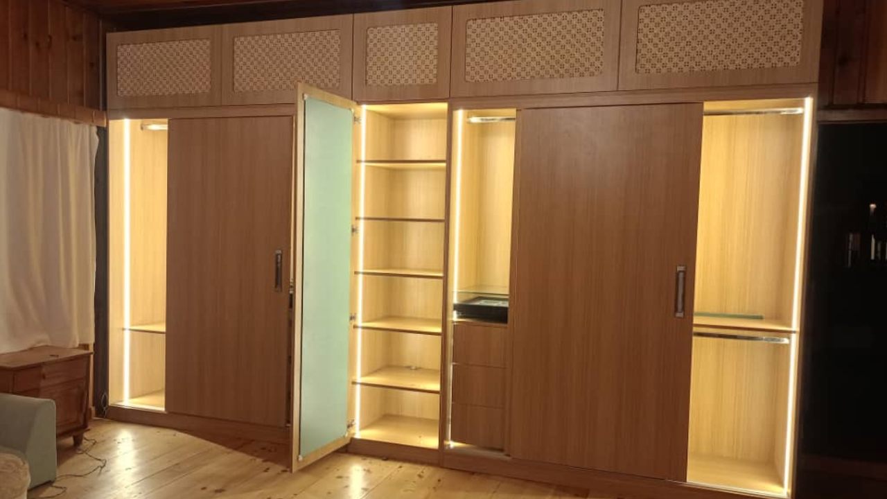 Sliding Wardrobe With Integrated Lighting