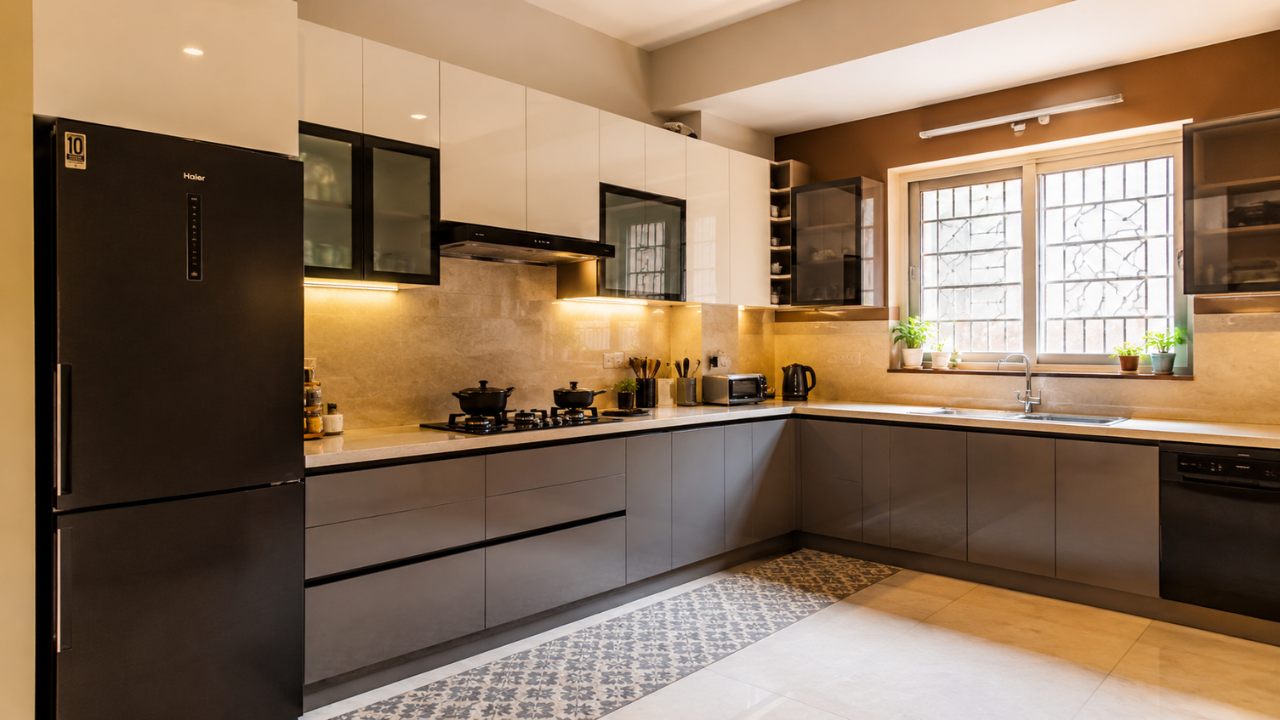 Luxury L-Shaped Kitchen